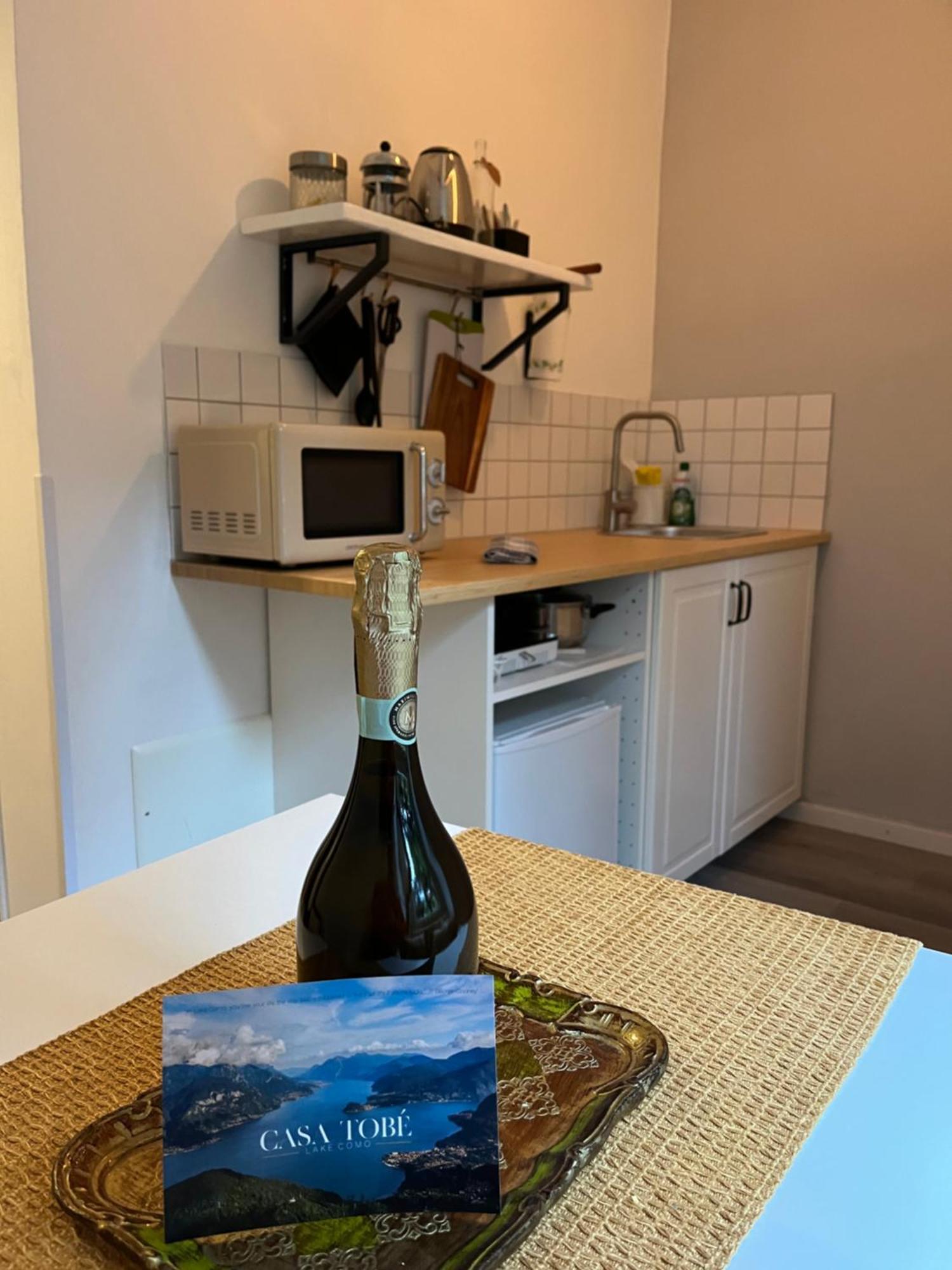 メナッジョCasa Tobeアパートメント エクステリア 写真